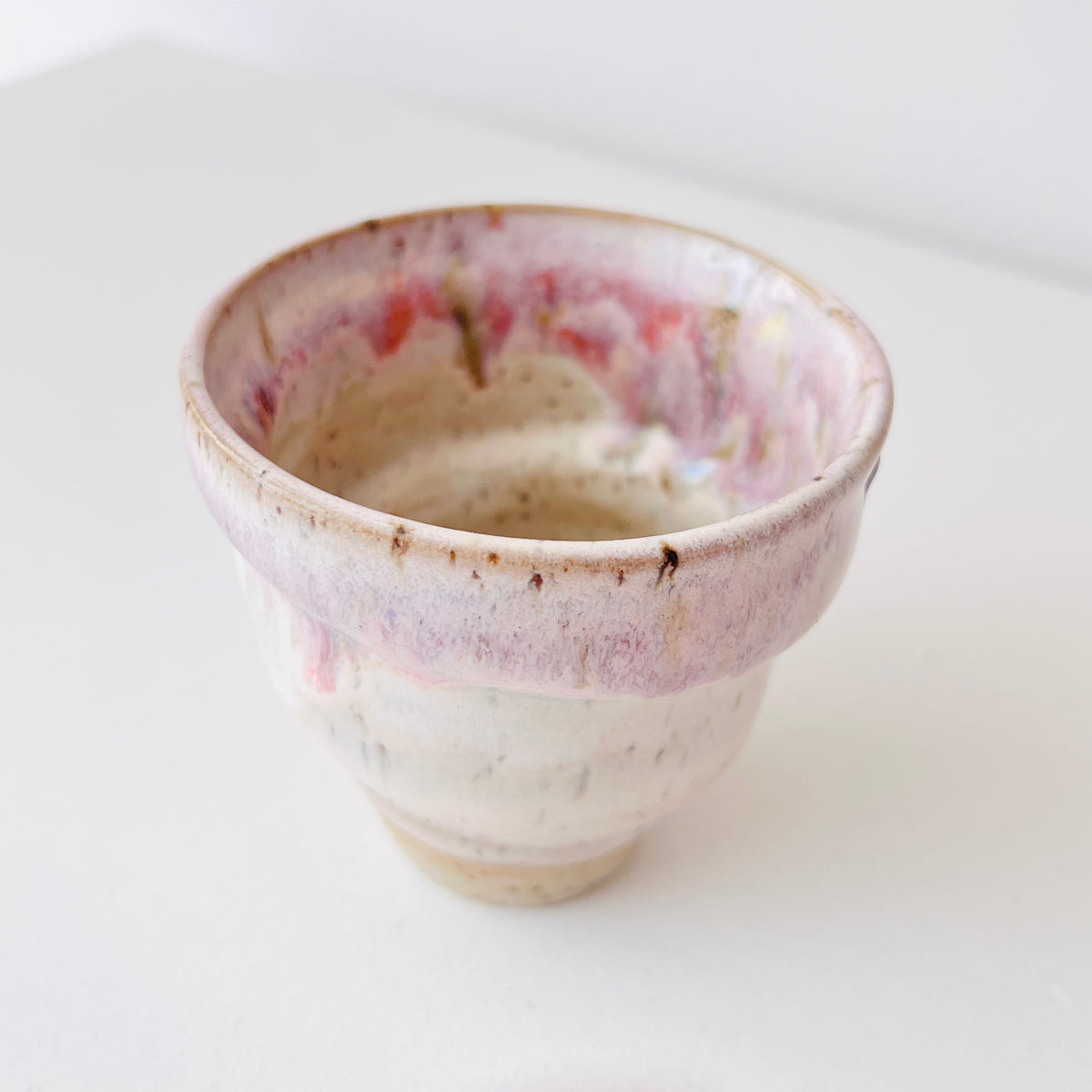 Håndlavet keramik Swirlkrus | Soft Surprice | Kaalund Keramik