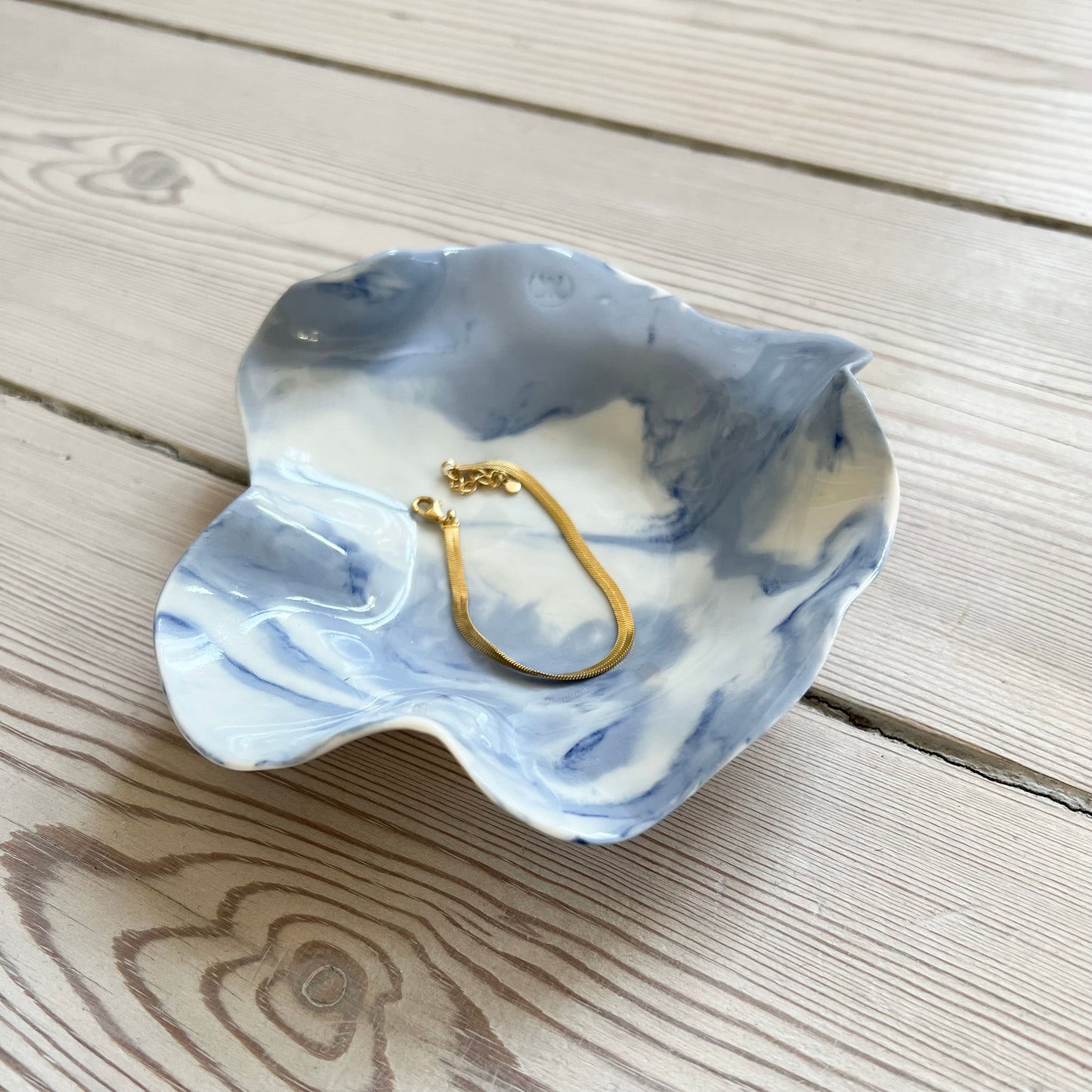 Håndlavet porcelæn fad | Nerikomi Nr. 1 | Kaalund Keramik
