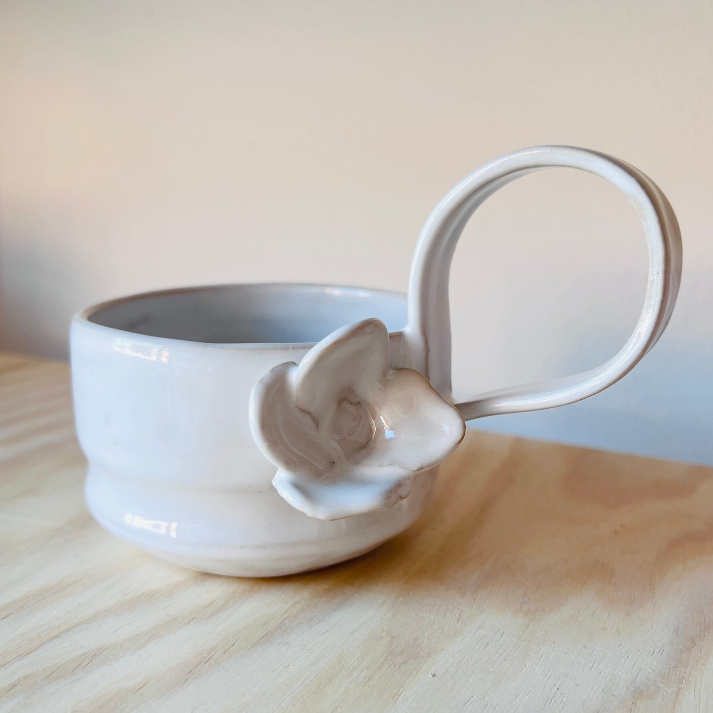 Håndlavet keramik kop | Flower Joy White| Kaalund Keramik