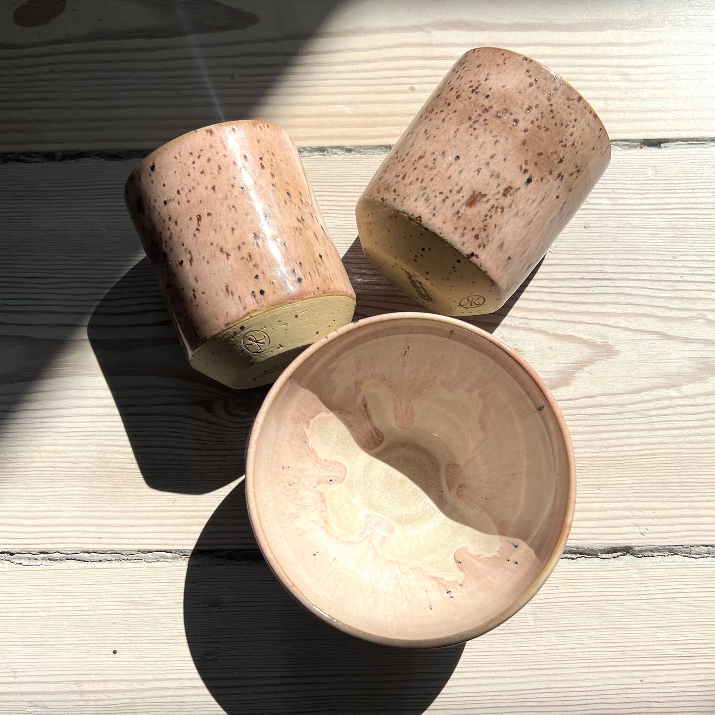 Cortado krus ‘Jordbærstrejf’