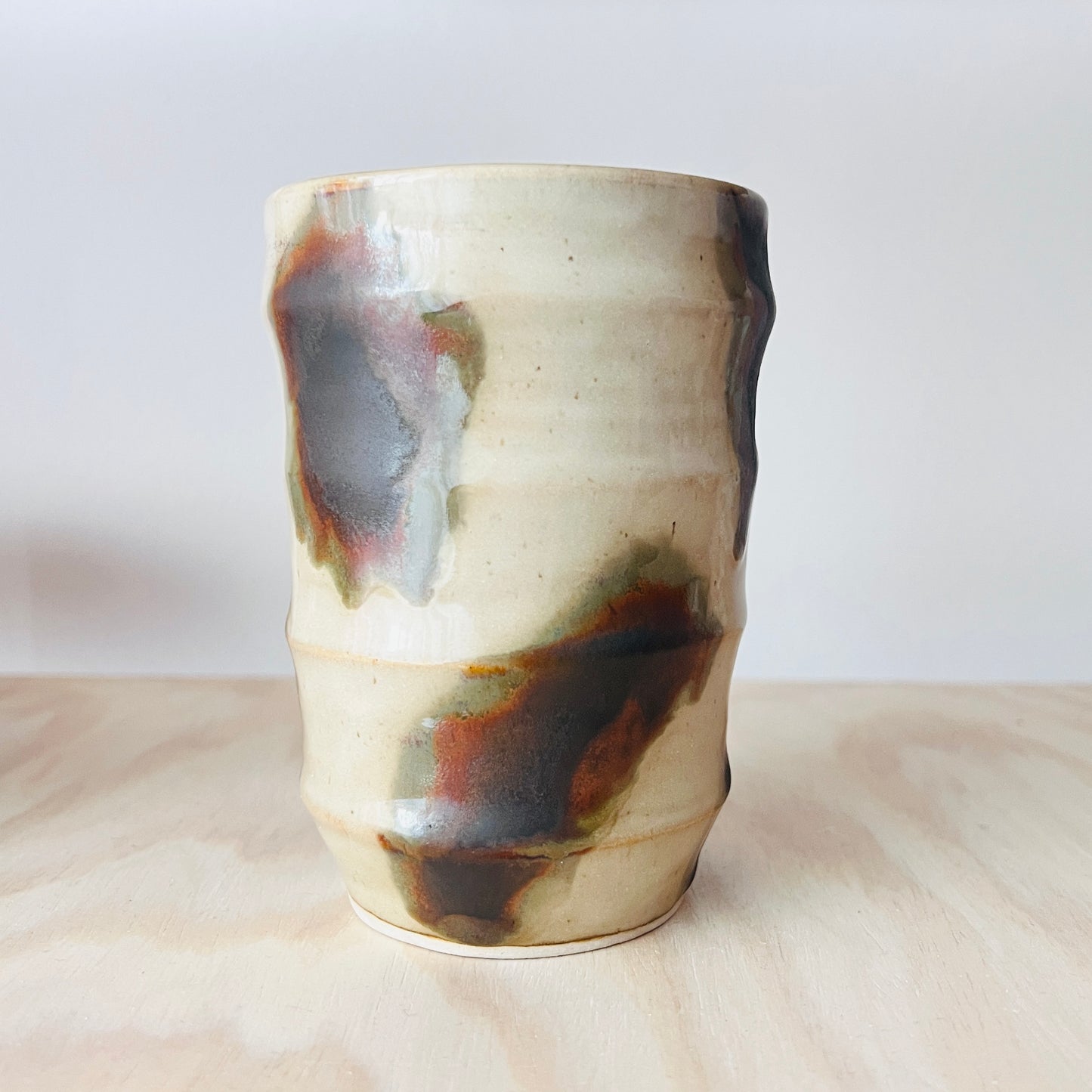 Håndlavet keramik Vase | Stella Leo | Kaalund Keramik